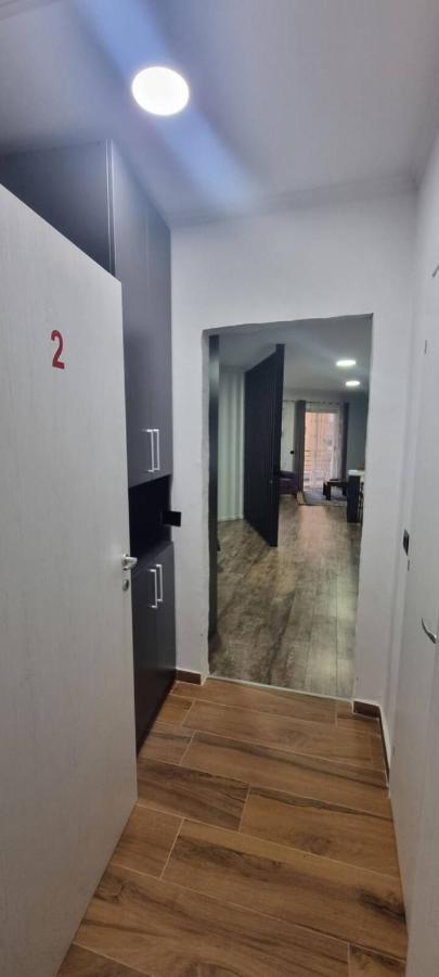 #2 Lovely Spacious 1-Bedroom Apart Tirana Esterno foto
